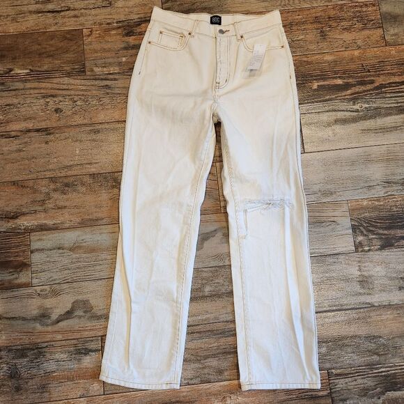 🔸️NWT Urban Outfitters BDG Ivory Loose Straight Jeans Size 6/28 - Picture 3 of 13